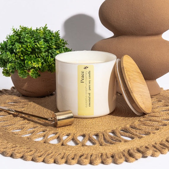 Peace is a blend of eucalyptus, grapefruit and rosemary essential oils, bringing you a true spa-like experience wherever you may be.